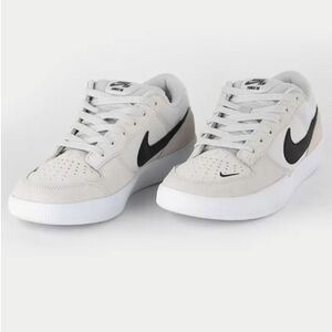 Nike SB Force 58